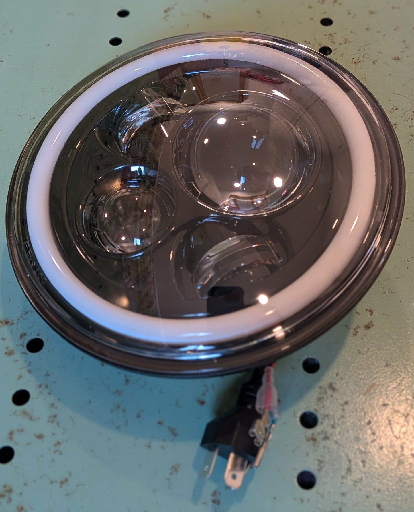 7" Sealed Beam H4 LED Headlight